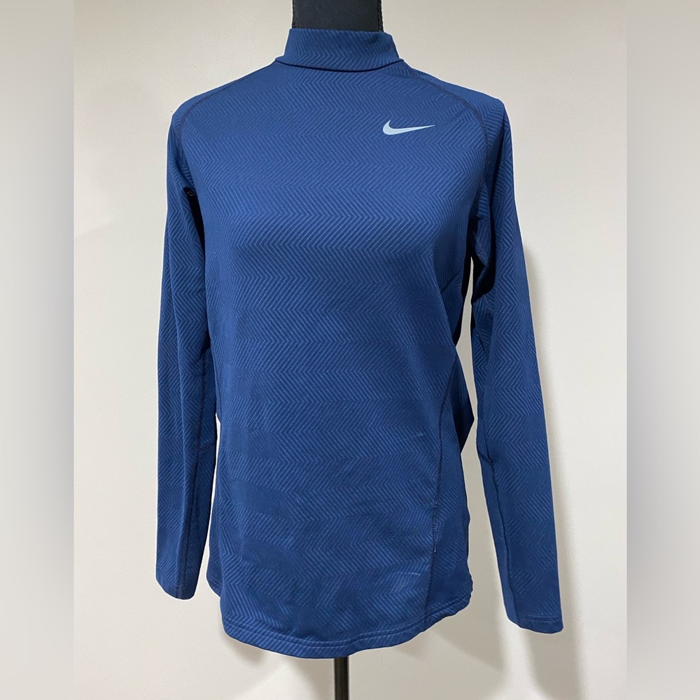 Nike therma fit